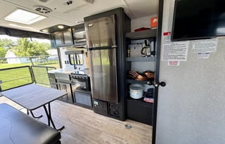 2021 Grey Wolf Toy Hauler Gbwi1674