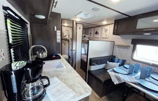 "Black Wolf" New 2021 Coleman 17B