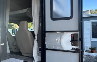 Good Chi RV - Your Ultimate Adventure on Wheels!