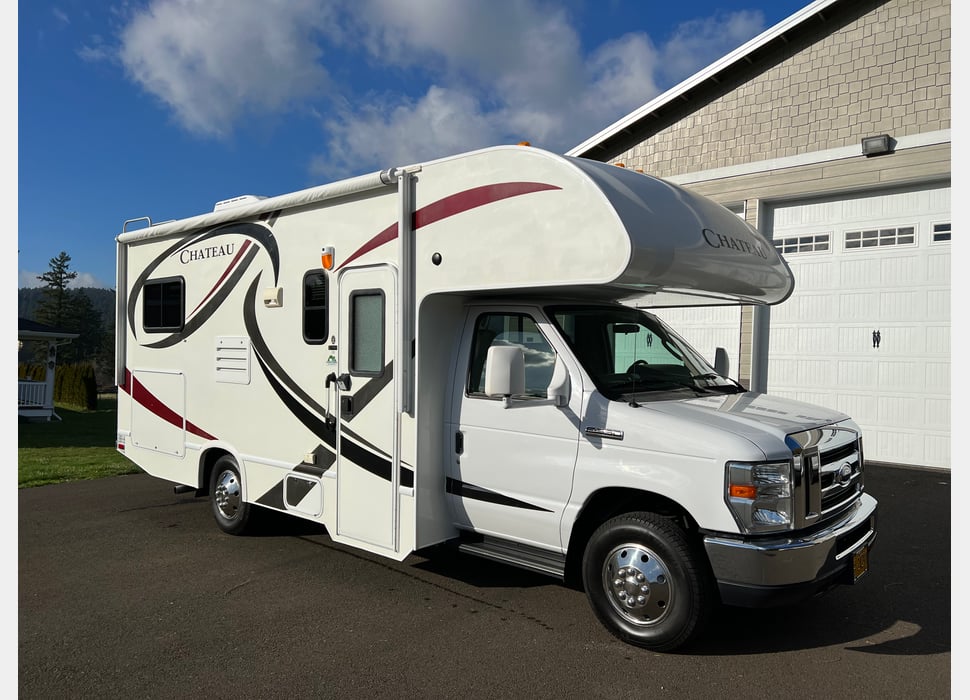 Class C Motor Home rentals in Keizer