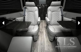 2024 Midwest Automotive Designs Daycruiser D6