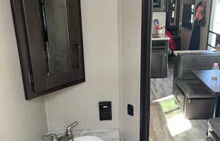 Grand Design Transcend 247BH Travel Trailer Rental