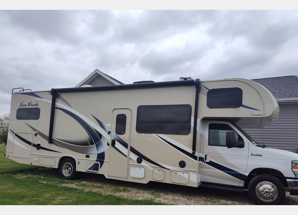 Class C Motor Home rentals in Ann Arbor