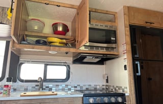 Clean Family RV Sleeps 5 Fully Equipped