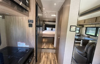 2017 Isata 3, Diesel, Auto-level, Fully Loaded.