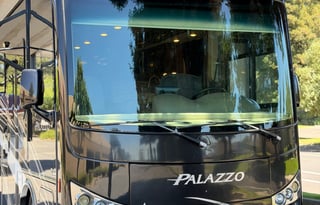 2017 Thor Motor Coach Palazzo 33.2