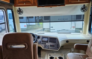 Big Baaaaby - Pet Friendly Class A Motorhome