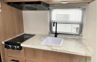 2024 New Forest River Prime Time Avenger Sleeps 6