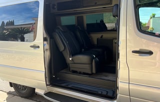 Luxury Mercedes Sprinter Cruiser Van Seats 8