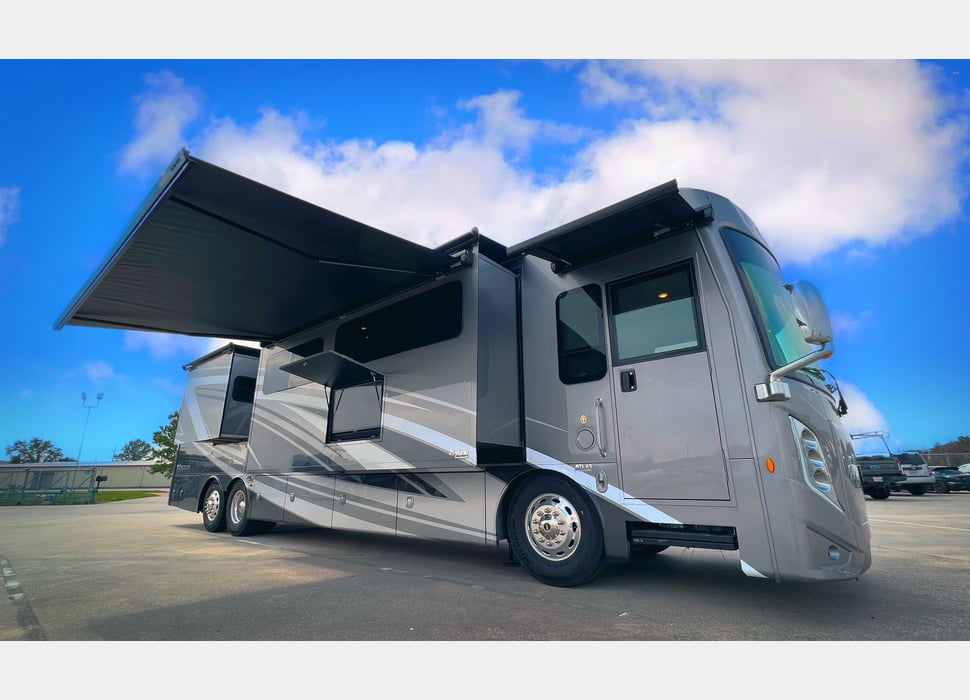 Class A Motor Home rentals in Houston