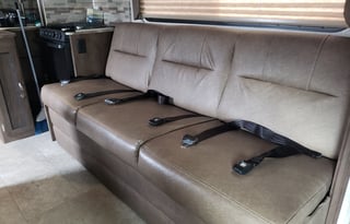 2020 Coachmen Freelander 31BH - Great Family Unit!