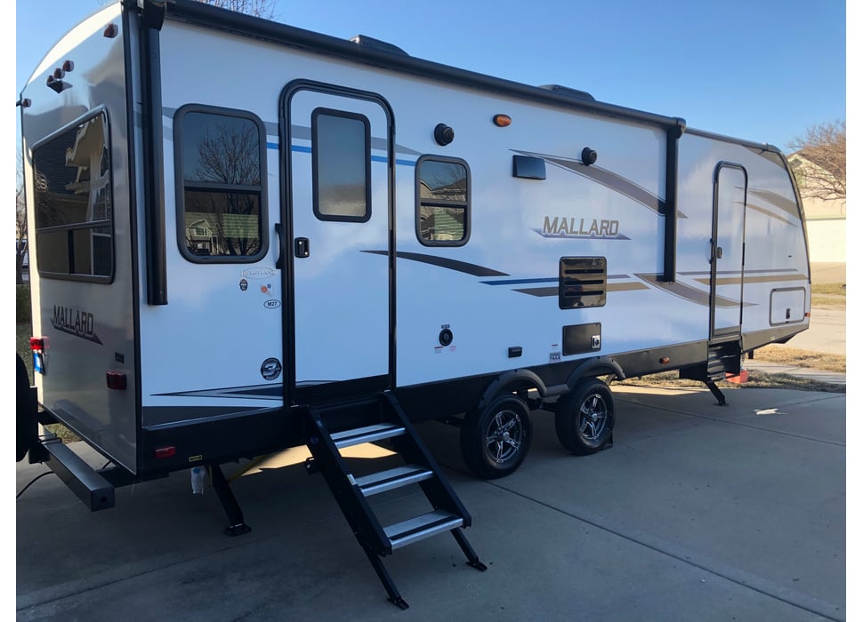 Travel Trailer rentals in Bonner Springs