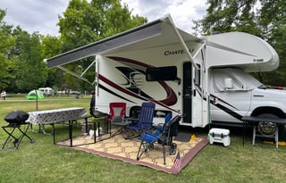 Cozy 2022 Motorhome 24ft with Queen Bed Slideout