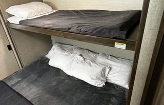 Fully Furnished, loaded RV-Bunkhouse!