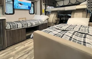 2021 Holiday Rambler Admiral 34J Bunkhouse