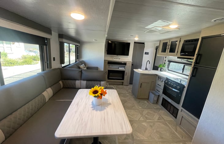 Large U-Dinette to seat the whole crew!