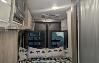 New Class B Van Nature Adventurer for 4!