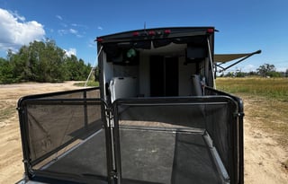 2022 pet friendly Grey Wolf Toy Hauler