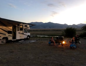 Coachmen RV Freelander 27QB Chevy 4500