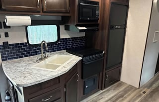 Jayco flight 294bhs- we deliver and set up