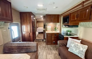 Forest River Sunseeker ***Bunks*** (BRFL 1873)