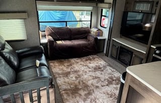 Holiday Road: It's a Quest for Fun!