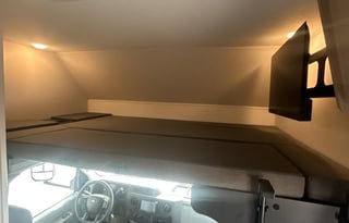 S16 2027 Sunseeker - Compact - No Slide Outs