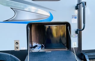 2019 Forest River RV Cherokee Alpha Wolf 26DBH-L