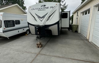 Outdoors RV 27 BHS