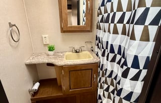 2018 Forest River Salem 30KQBSS **Separate Bunk**