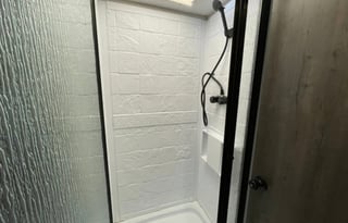 2022 Leprechaun 319MB Ford 450