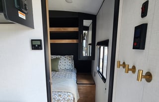 The Cozy Farmland Family Camper 2023