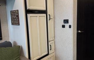 '21 Entegra Odyssey 31F | Stocked |Sleeps 8| Bunks