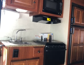 Fleetwood RV Jamboree 31M