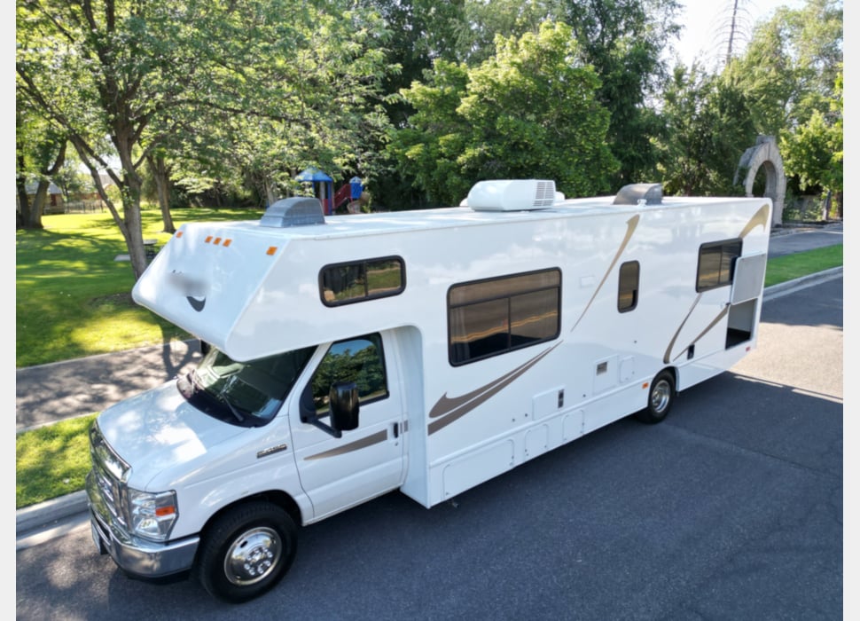 Class C Motor Home rentals in Riverton