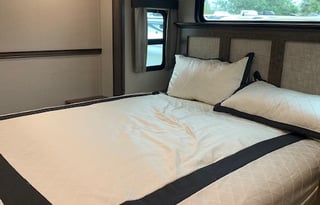 2021 Grand Design Solitude 372WB R