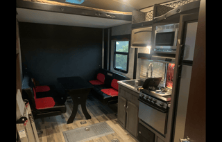 2016 Winnebago Spyder Toy Hauler  (DELIVERY ONLY)
