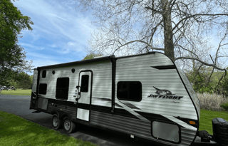 Zeus the 2022 Bunkhouse (Sleeps 8)