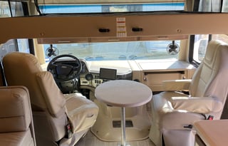 Silver Belle - Luxurious and Modern - Pet Friendly