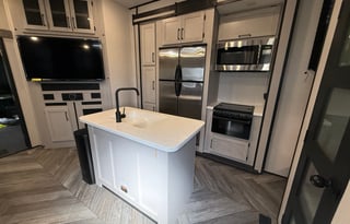 2023 Heartland Torque 384