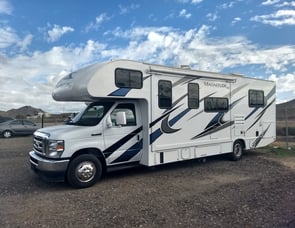 Thor Motor Coach Magnitude 28GA