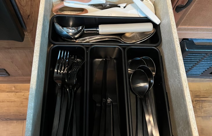 Service for 4.