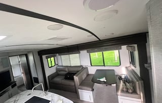 2021 Keystone Bullet 330BHS TT Sleeps 9