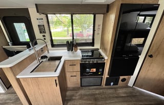 BRAND NEW CAMPSITE RESERVE 26CJ Travel Trailer