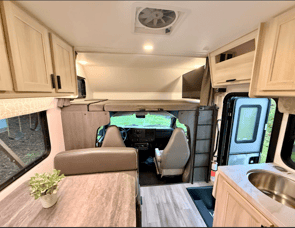 Forest River RV Sunseeker LE 2250SLE Chevy