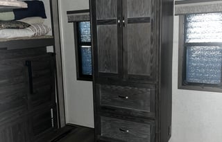 2020 Highland Ridge RV Silverstar SF427BHS