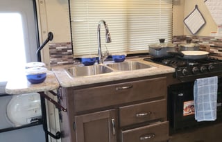 2018 Thor Motor Coach Freedom Elite 24FE