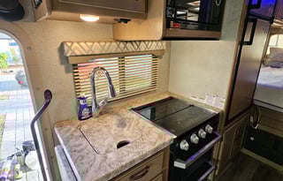 2020 Family & Pet Friendly Class C Motorhome