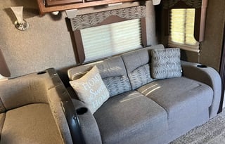 2015 Coachmen RV Freedom Express 28SE