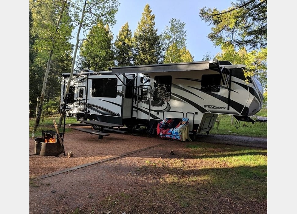 Fifth Wheel rentals in Loveland